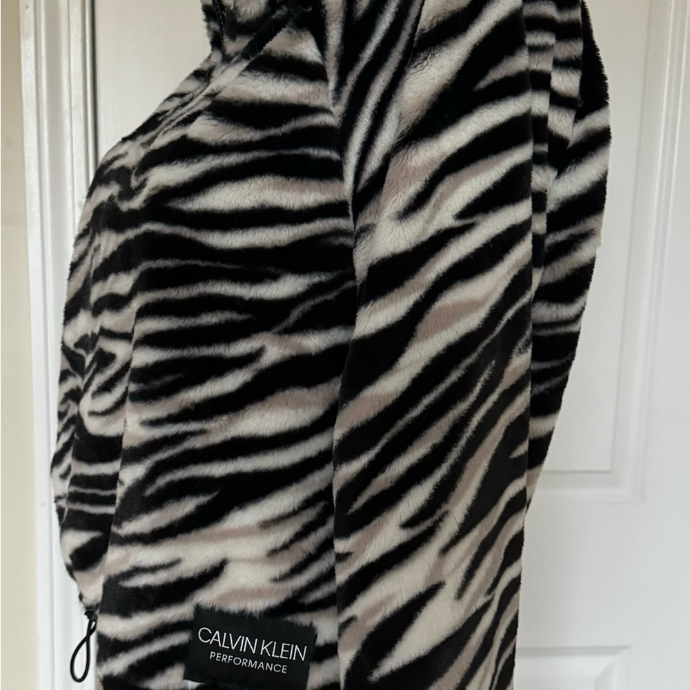 Calvin Klein Performance Zebra Print Fuzzy Half Z… - image 7